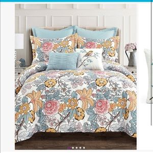 Queen Comforter Set & Shower Curtain